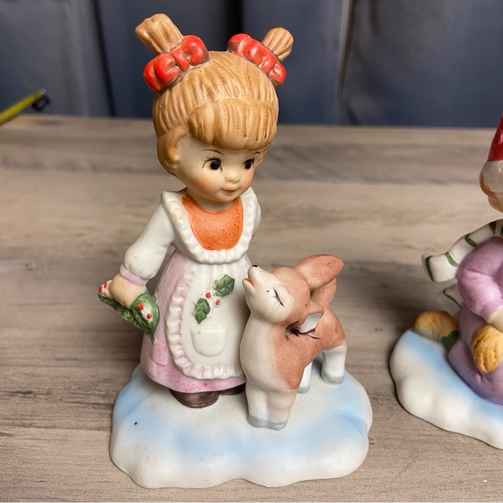Vintage Hand painted, Lefton, Holiday Figurine Set W/ girl and boy w/ Fawn, 5” - Picture 2 of 9